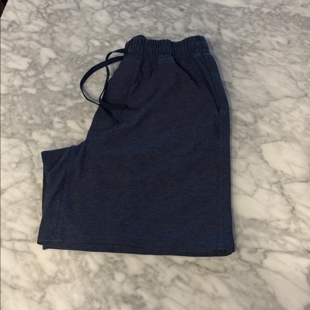 Outdoor Voices “Sunday Short, 7”, size XS, navy heather